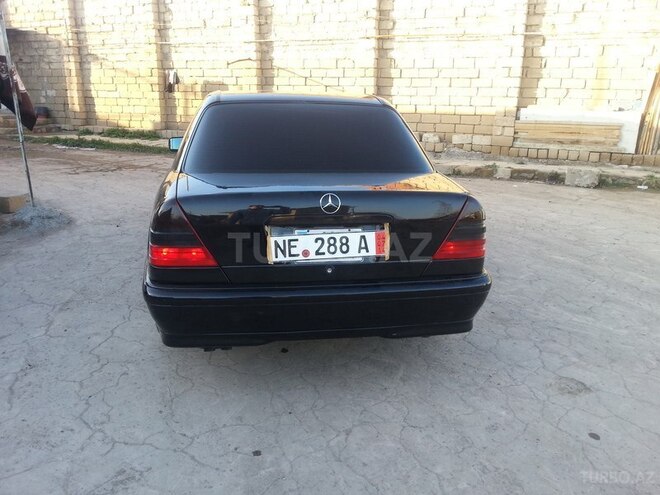Mercedes C 200 2000, 334,235 km - 2.0 л - Sumqayıt
