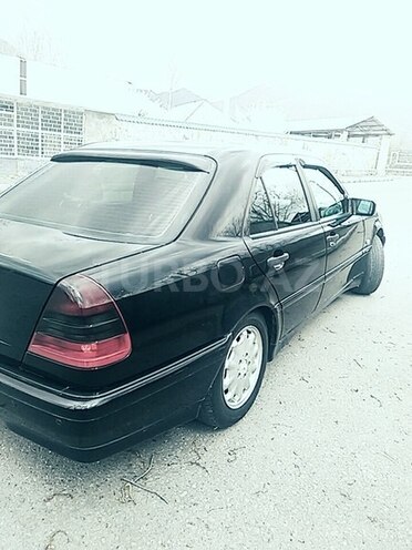 Mercedes C 220 1998, 331,152 km - 0.2 л - Qəbələ