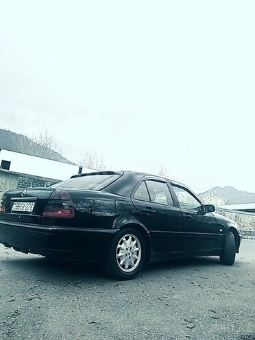 Mercedes C 220 1998, 331,152 km - 0.2 л - Qəbələ