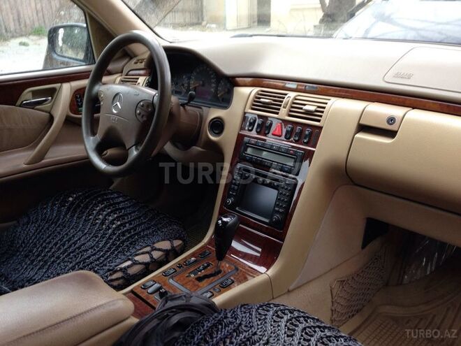 Mercedes E 240 2000, 165,000 km - 2.6 l - Bakı