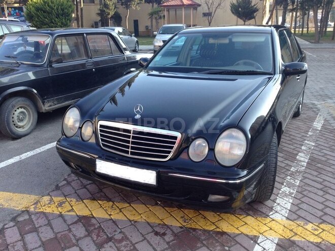 Mercedes E 240 2000, 165,000 km - 2.6 l - Bakı