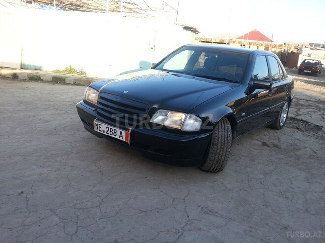 Mercedes C 200 2000, 334,235 km - 2.0 л - Sumqayıt