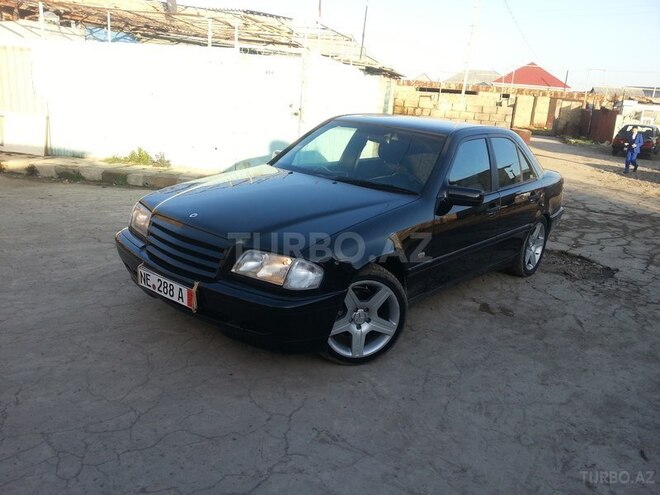 Mercedes C 200 2000, 334,235 km - 2.0 л - Sumqayıt