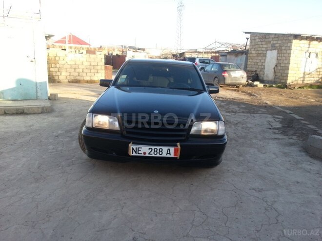 Mercedes C 200 2000, 334,235 km - 2.0 л - Sumqayıt