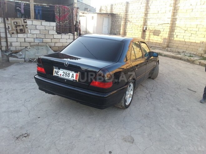 Mercedes C 200 2000, 334,235 km - 2.0 л - Sumqayıt