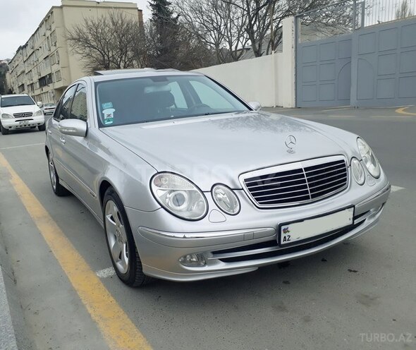 Mercedes E 240 2002, 261,000 km - 2.6 l - Bakı