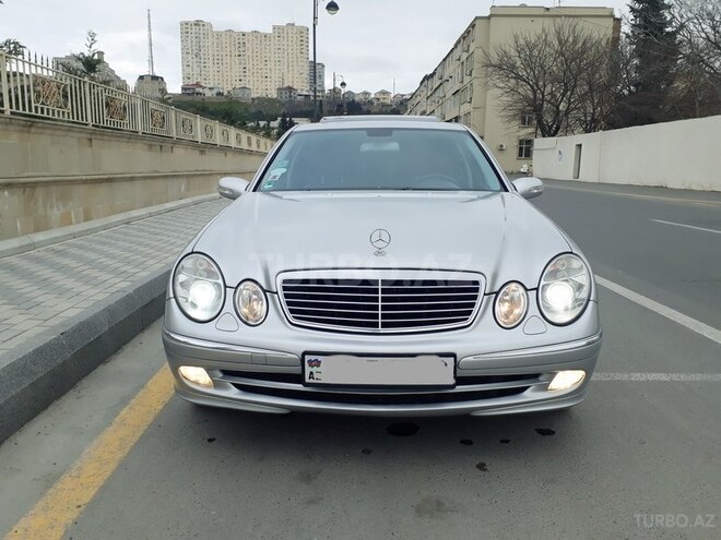 Mercedes E 240 2002, 261,000 km - 2.6 l - Bakı