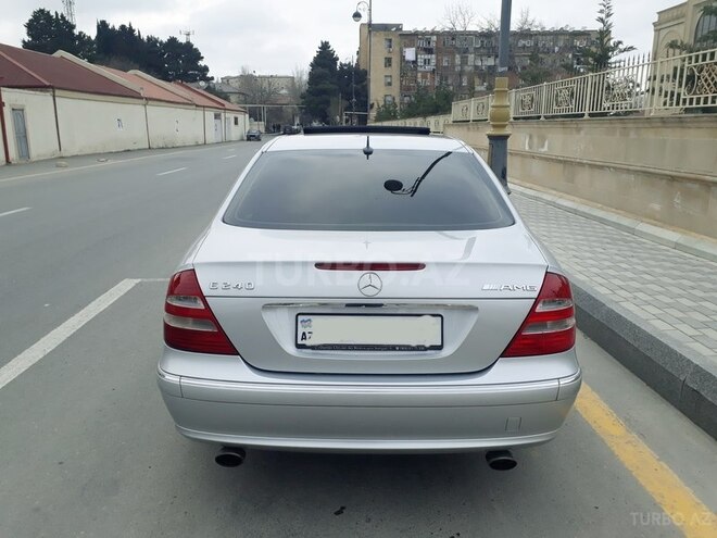 Mercedes E 240 2002, 261,000 km - 2.6 l - Bakı