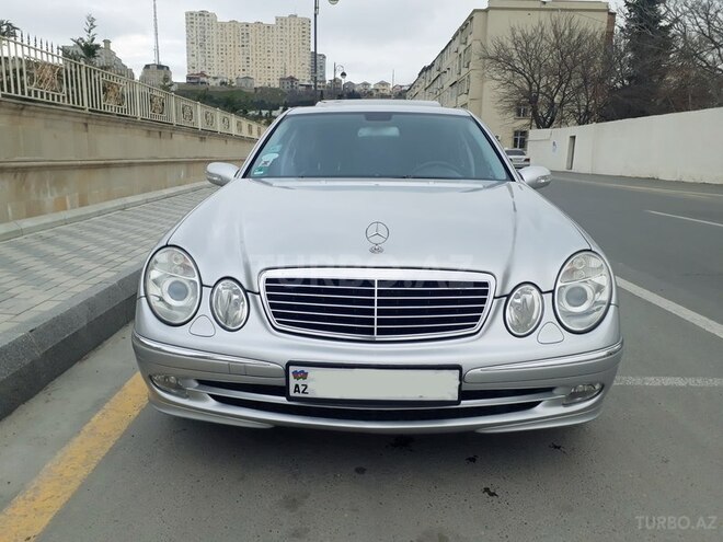 Mercedes E 240 2002, 261,000 km - 2.6 l - Bakı