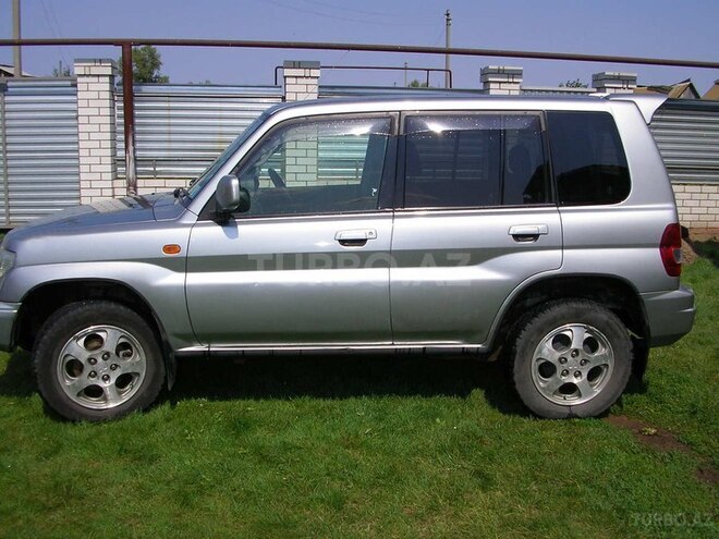 Mitsubishi Pajero io 1999, 250,000 km - 0.2 l - Bakı
