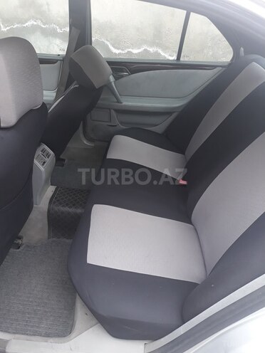 Mercedes E 230 1996, 287,321 km - 2.3 l - Bakı