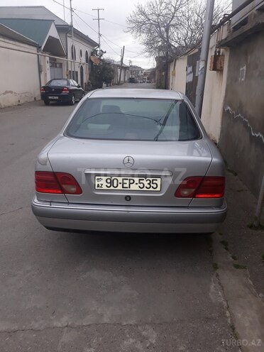 Mercedes E 230 1996, 287,321 km - 2.3 l - Bakı