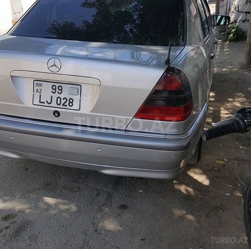 Mercedes C 230 1999, 280,000 km - 2.3 л - Bakı