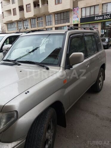 Mitsubishi Pajero io 1999, 240,000 km - 0.2 l - Bakı