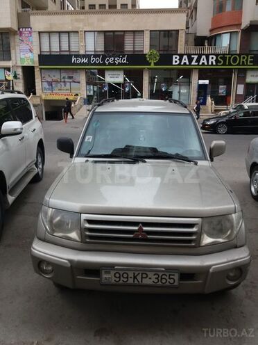 Mitsubishi Pajero io 1999, 240,000 km - 0.2 l - Bakı