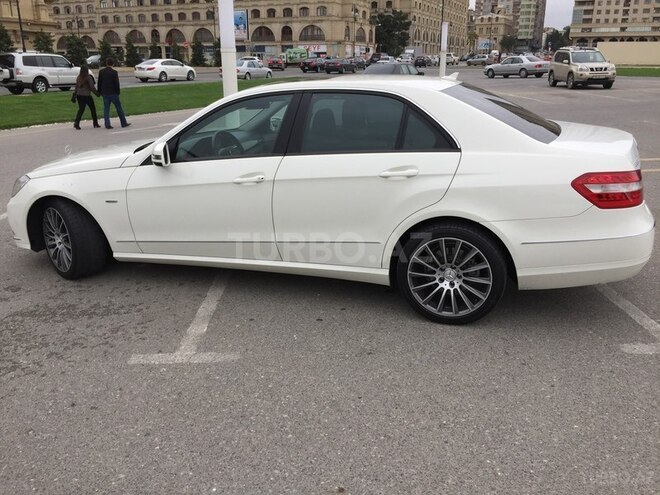 Mercedes E 220 2011, 184,000 km - 2.2 l - Bakı