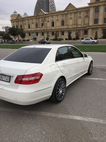 Mercedes E 220 2011, 184,000 km - 2.2 l - Bakı