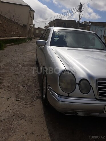 Mercedes E 230 1995, 385,900 km - 2.3 л - Bakı