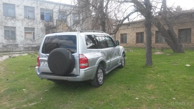 Mitsubishi Pajero 2005, 310,000 km - 3.5 l - Bakı