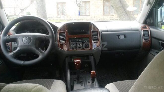 Mitsubishi Pajero 2005, 310,000 km - 3.5 l - Bakı