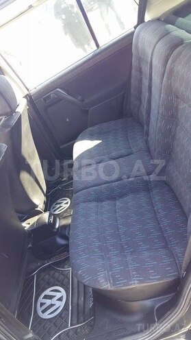 Volkswagen Golf 1993, 291,245 km - 1.9 л - Bakı