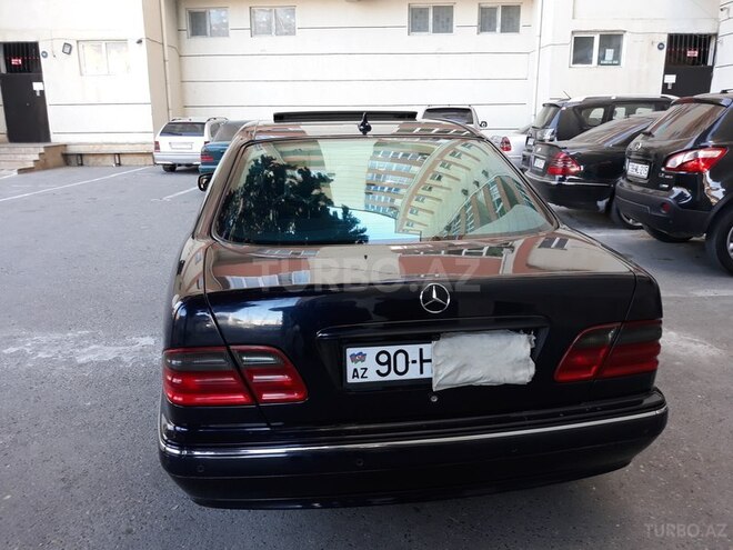 Mercedes E 240 2000, 252,000 km - 2.6 l - Bakı