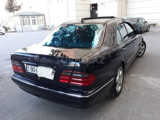 Mercedes E 240 2000, 252,000 km - 2.6 l - Bakı