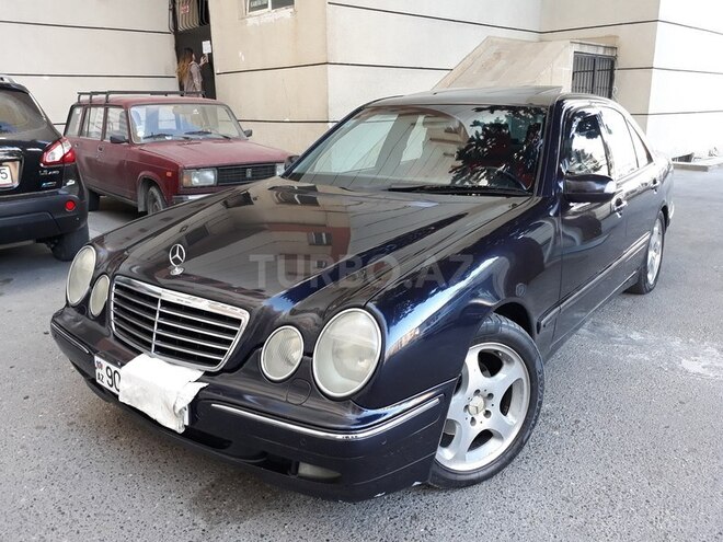Mercedes E 240 2000, 252,000 km - 2.6 l - Bakı