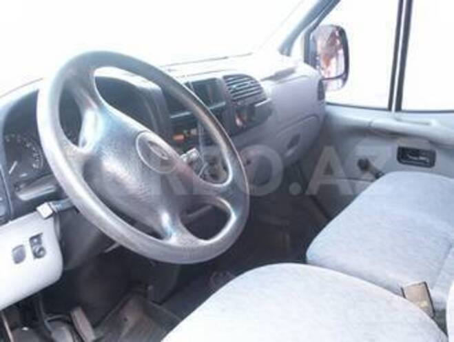 Ford Transit 1998, 412,000 km - 2.5 l - Salyan