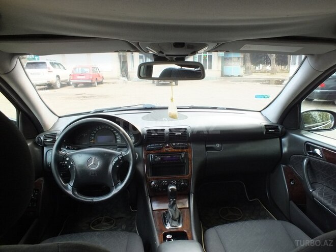 Mercedes C 240 2000, 282,671 km - 2.6 л - Mingəçevir
