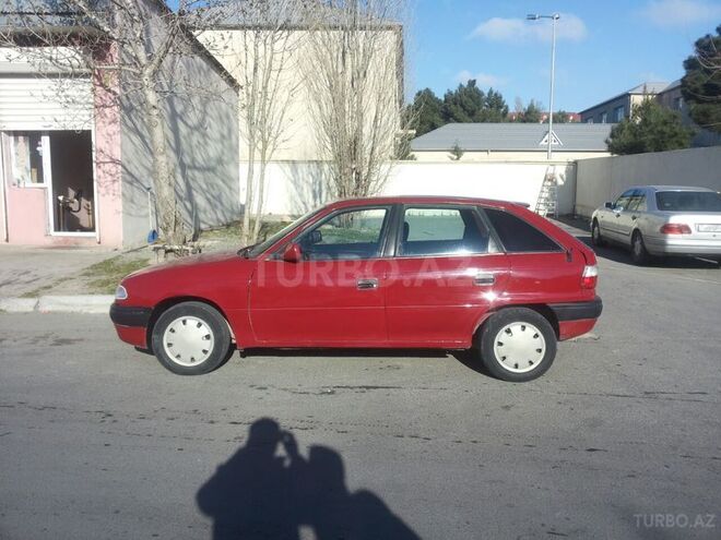 Opel Astra 1992, 1,234,567 km - 1.8 l - Bakı