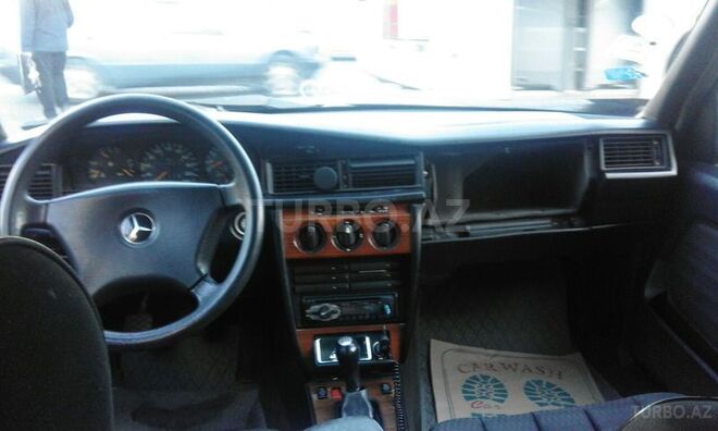 Mercedes 190 1991, 352,164 km - 2.0 л - Bakı