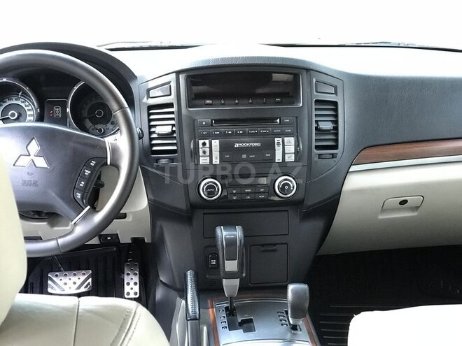 Mitsubishi Pajero 2007, 143,000 km - 3.0 l - Sumqayıt