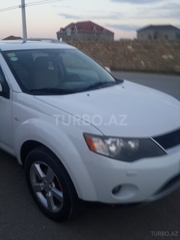 Mitsubishi Outlander 2008, 190,000 km - 3.0 l - Bakı