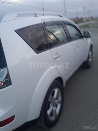 Mitsubishi Outlander 2008, 190,000 km - 3.0 l - Bakı