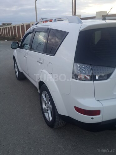 Mitsubishi Outlander 2008, 190,000 km - 3.0 l - Bakı