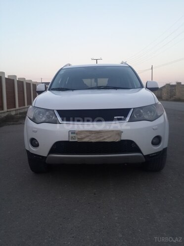 Mitsubishi Outlander 2008, 190,000 km - 3.0 l - Bakı