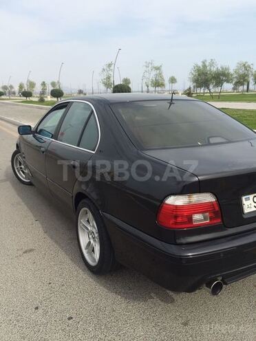BMW 525 2001, 200,000 km - 2.5 л - Bakı
