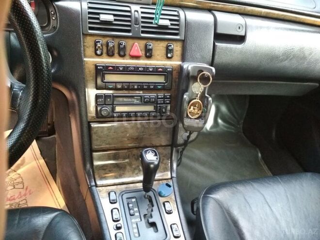 Mercedes E 300 1997, 250,000 km - 3.0 l - Bakı