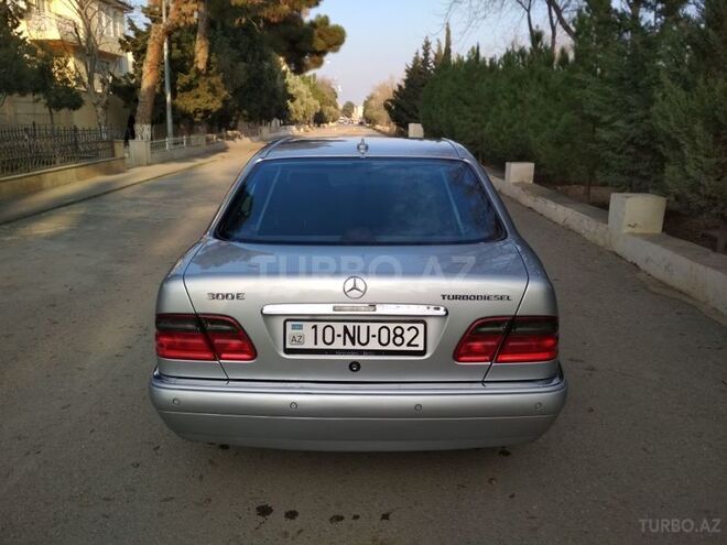 Mercedes E 300 1997, 250,000 km - 3.0 l - Bakı