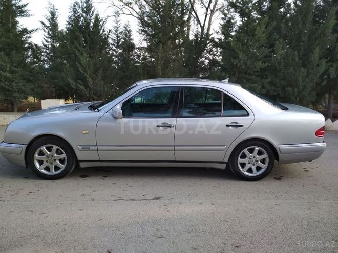 Mercedes E 300 1997, 250,000 km - 3.0 l - Bakı