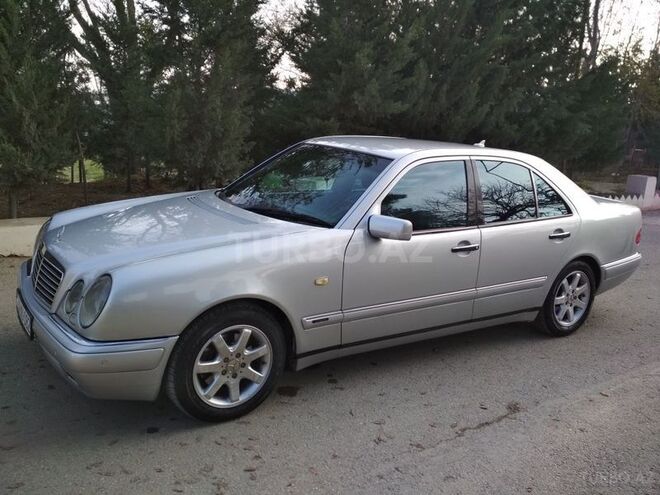 Mercedes E 300 1997, 250,000 km - 3.0 l - Bakı