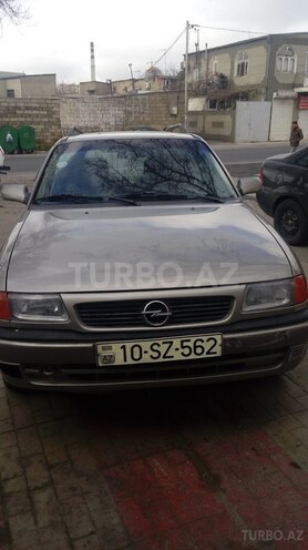 Opel Astra 1996, 331,211 km - 1.6 l - Bakı