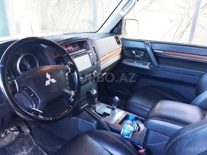 Mitsubishi Pajero 2007, 165,000 km - 3.0 l - Bakı