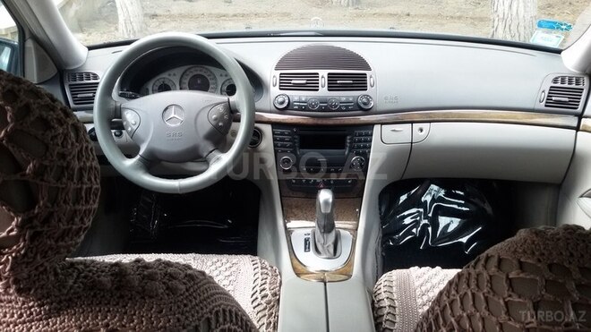 Mercedes E 240 2002, 263,000 km - 2.6 l - Bakı