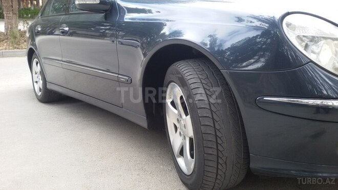 Mercedes E 240 2002, 263,000 km - 2.6 l - Bakı