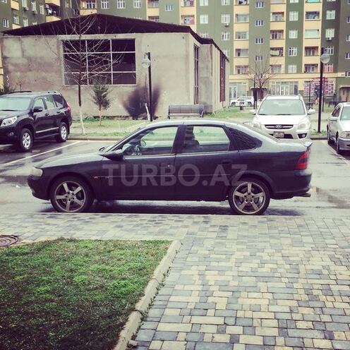 Opel Vectra 1996, 127,000 km - 2.0 l - Bakı