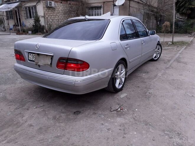 Mercedes E 240 2000, 280,212 km - 2.6 l - Gəncə