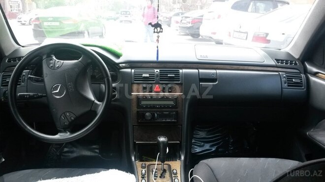 Mercedes E 270 1999, 473,082 km - 2.7 l - Bakı