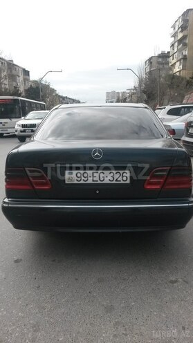 Mercedes E 270 1999, 473,082 km - 2.7 l - Bakı